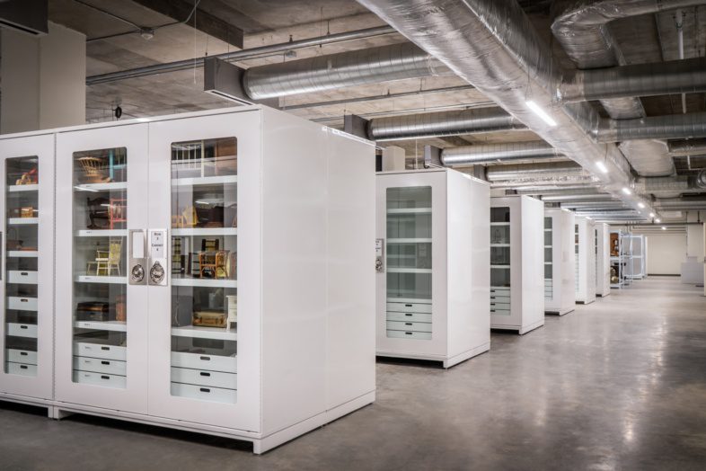 gilde-equity-management-60-delta-design-cabinet